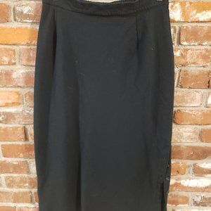 Elizabeth Liz Claiborne Women's Black 100% Cotton Pencil Skirt w/Side Slit.